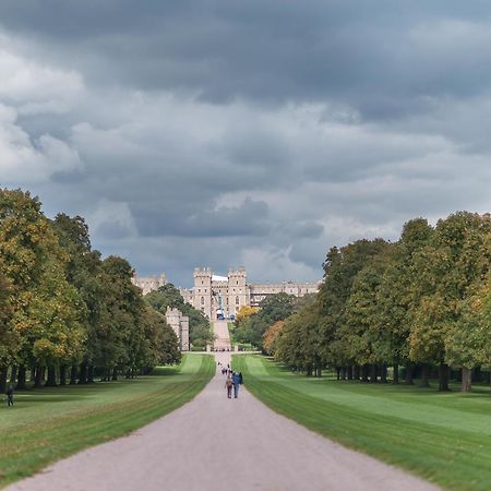 Central Windsor Apartment Facing The Castle Экстерьер фото