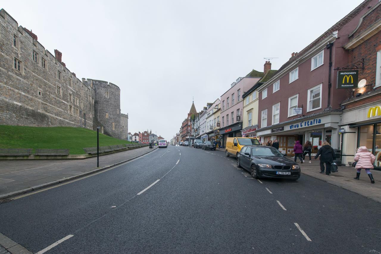 Central Windsor Apartment Facing The Castle Экстерьер фото